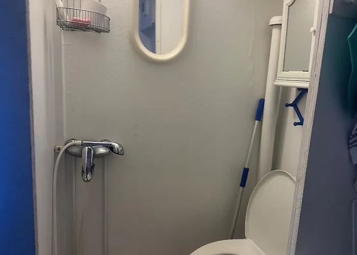 Small Wooden House 1 Km From River Apartamento *